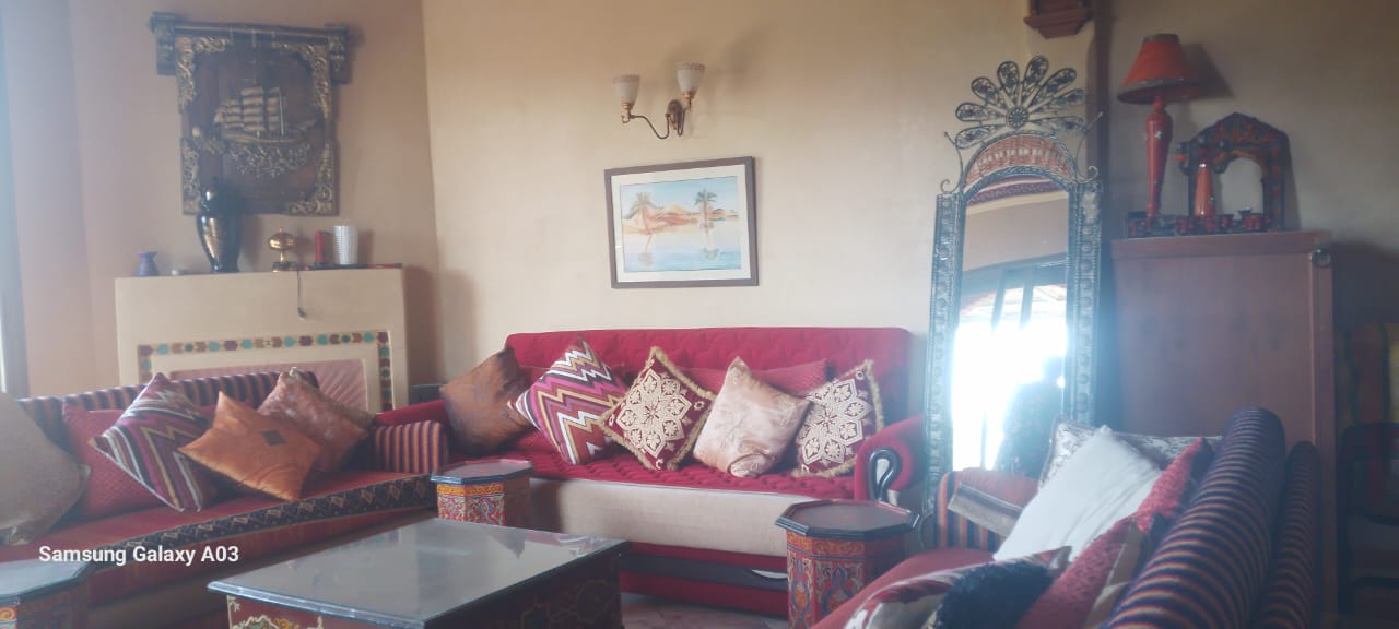 Marrakech Expert Immo vous propose à la vente un somptueux appartement meublé à la Palmeraie – Grand luxe