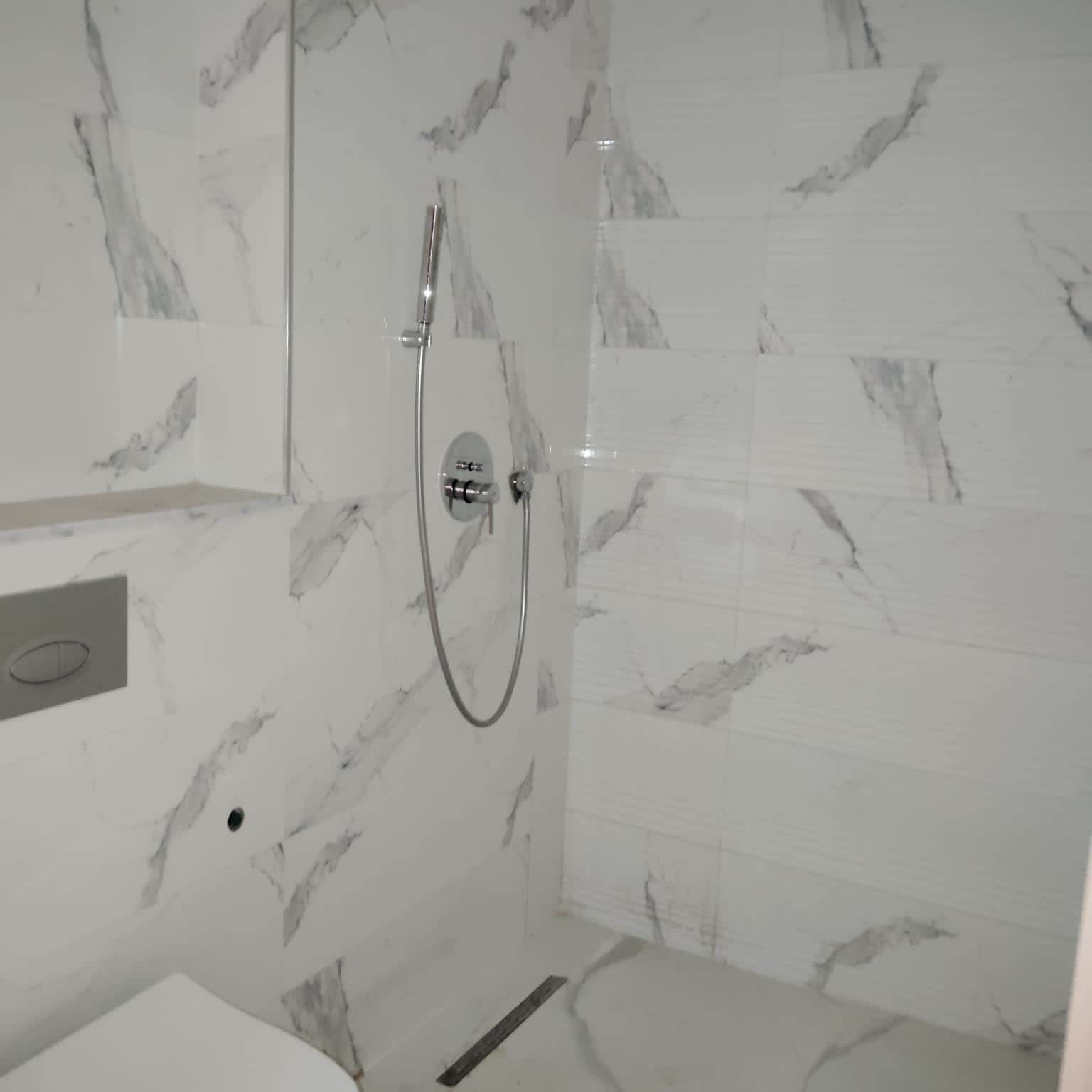Marrakech Expert Immo vous propose ce charmant studio à vendre, situé dans l’un des quartiers les plus recherchés de Mar