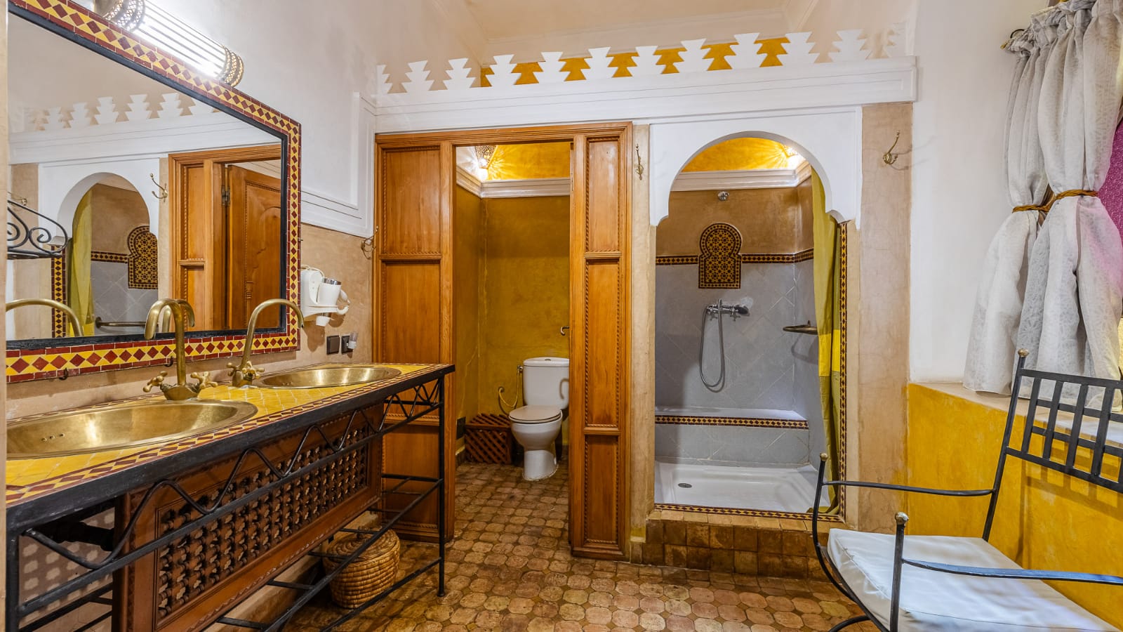 RIAD D’EXCEPTION AVEC PISCINE ET VUE PANORAMIQUE SUR LE PALAIS EL BADIÎ – KASBAH, MARRAKECH