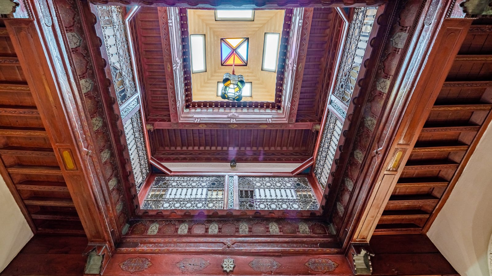 RIAD D’EXCEPTION AVEC PISCINE ET VUE PANORAMIQUE SUR LE PALAIS EL BADIÎ – KASBAH, MARRAKECH