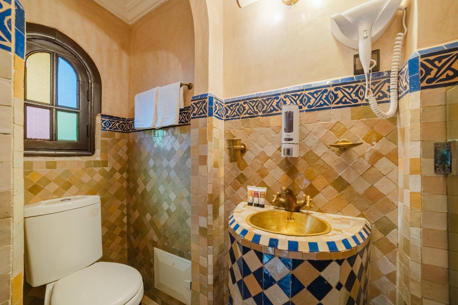 RIAD TITRÉ DE CHARME À VENDRE – KARYA PRIVÉE, MARRAKECH