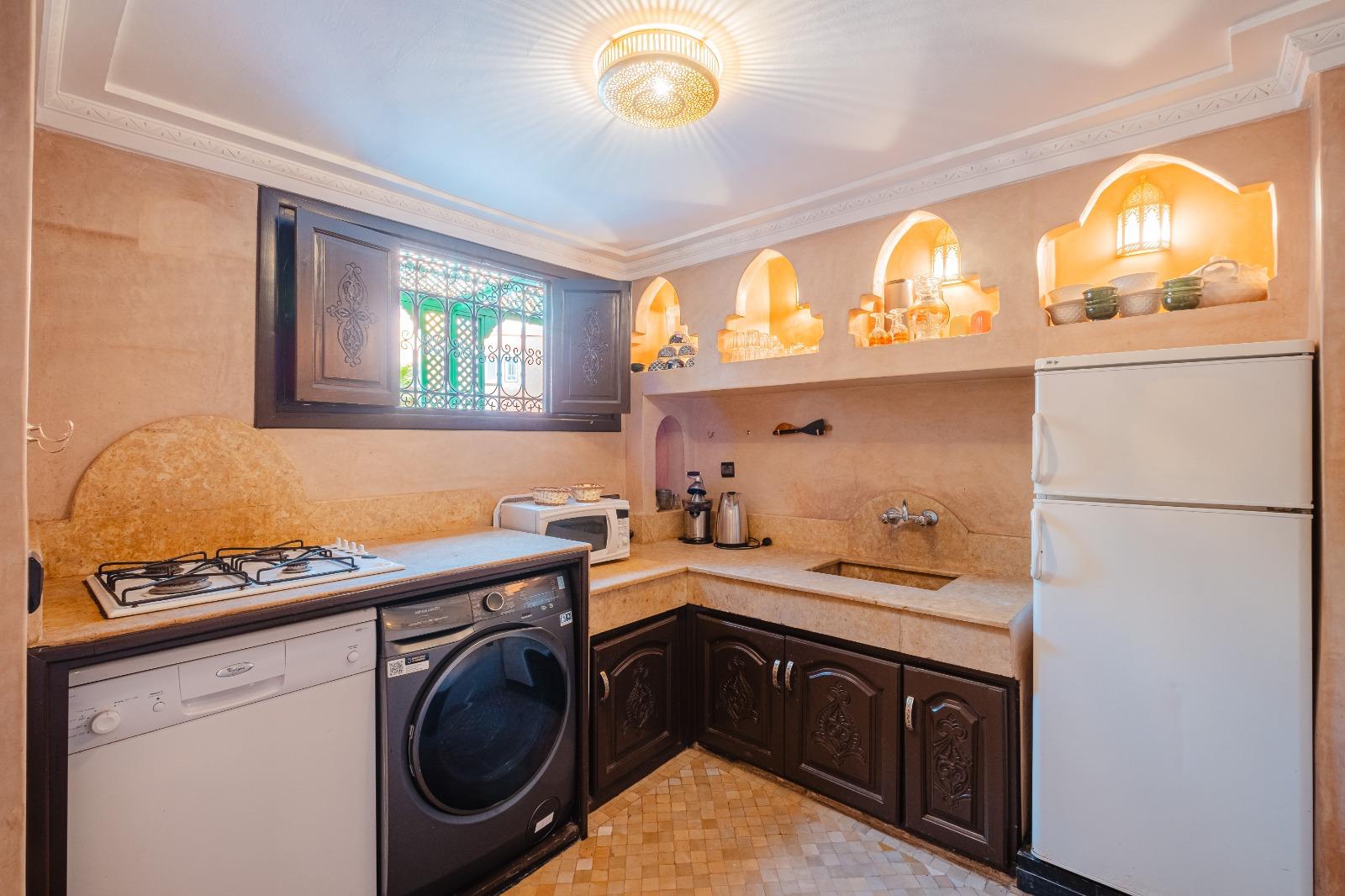 RIAD TITRÉ DE CHARME À VENDRE – KARYA PRIVÉE, MARRAKECH