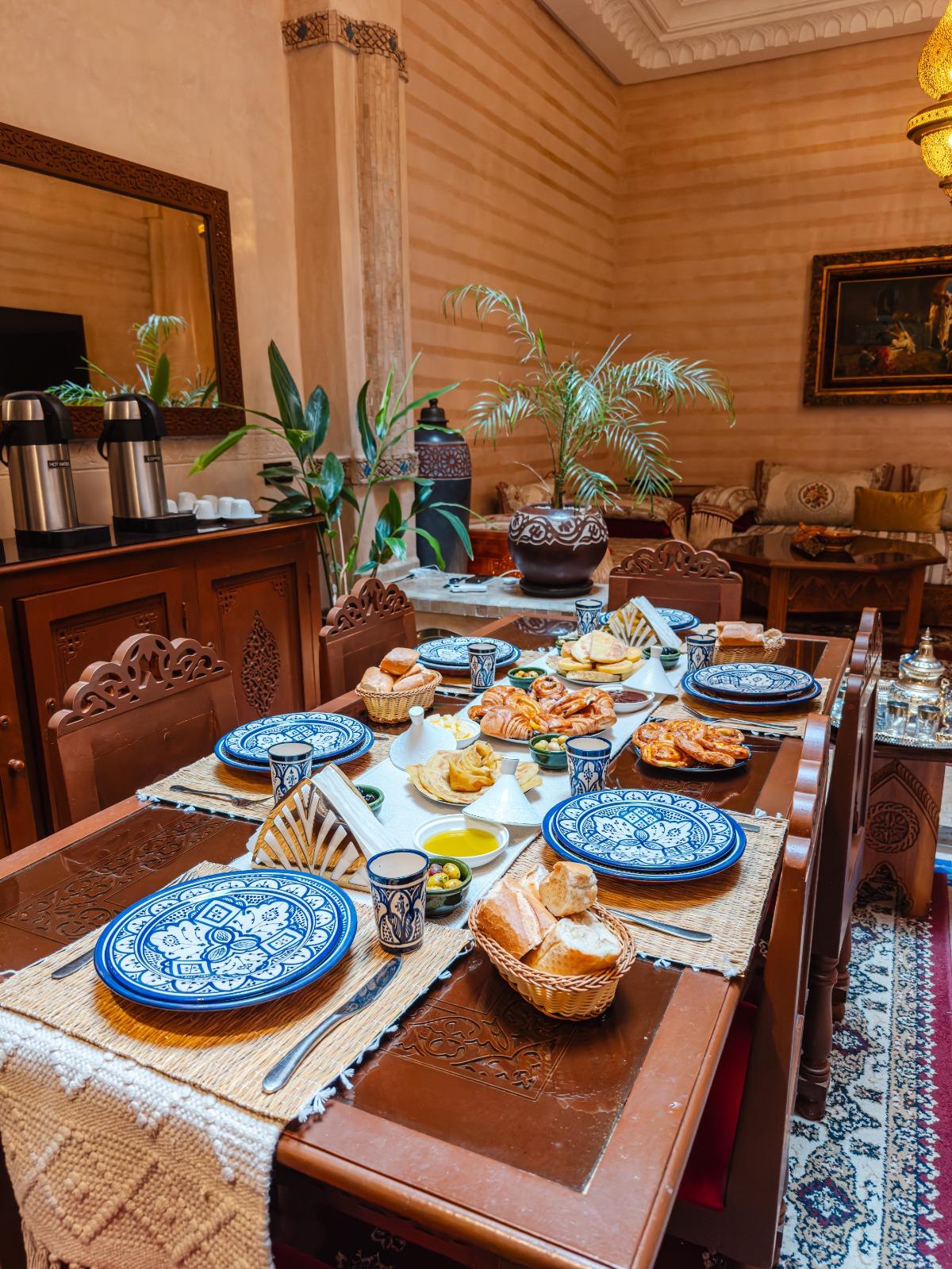 RIAD TITRÉ DE CHARME À VENDRE – KARYA PRIVÉE, MARRAKECH