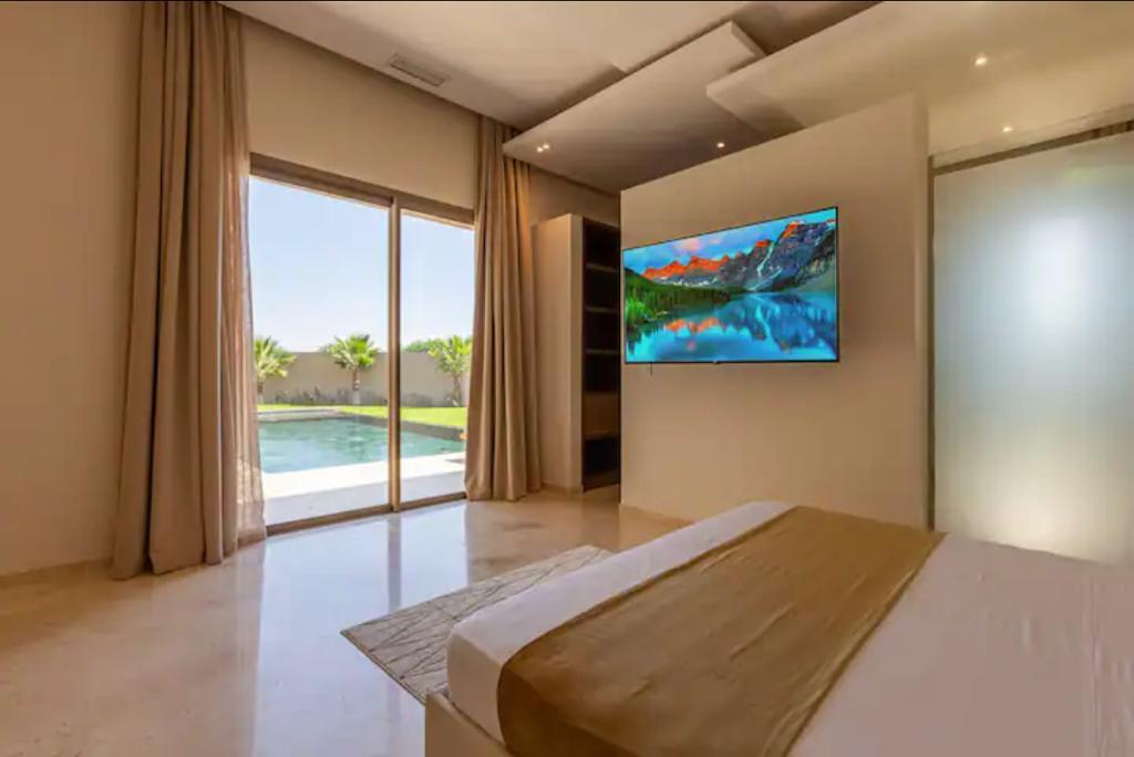VILLA DE PRESTIGE MEUBLÉE À LOUER – AUTORISATION DE SOUS-LOCATION – ROUTE DE OUARZAZATE, MARRAKECH