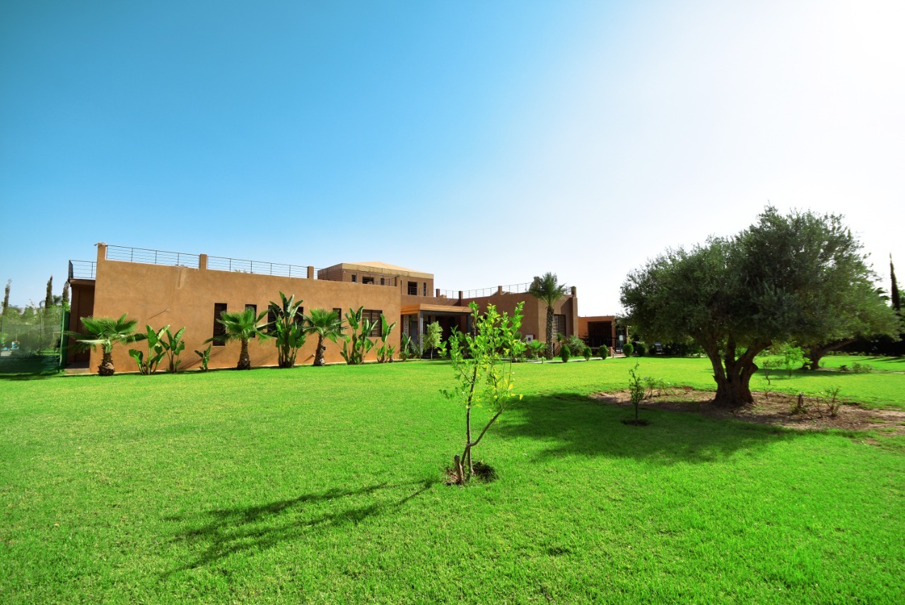 MAISON D’HÔTES / VILLA TOURISTIQUE À VENDRE