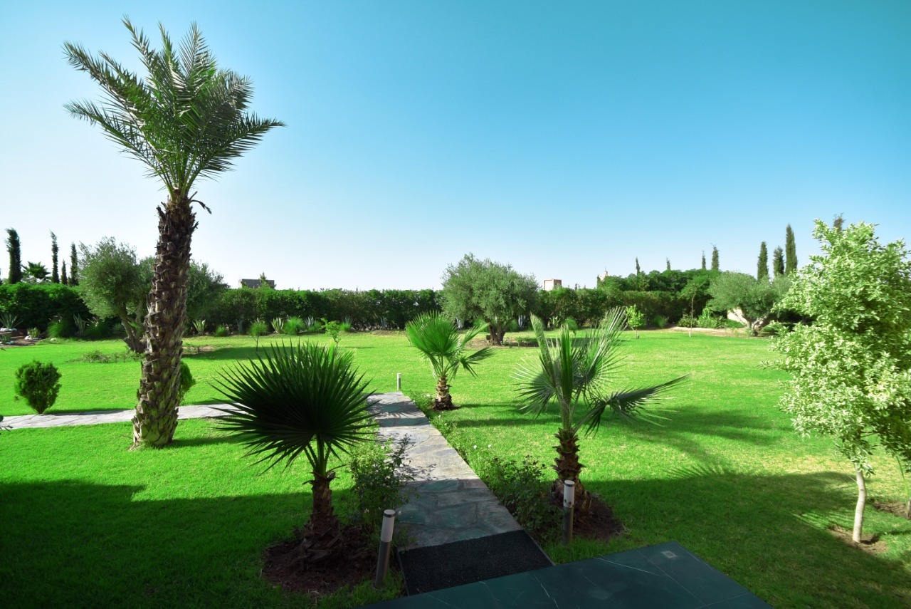 MAISON D’HÔTES / VILLA TOURISTIQUE À VENDRE