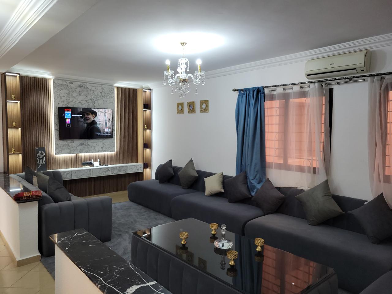 APPARTEMENT MEUBLÉ À LOUER – À PROXIMITÉ IMMÉDIATE DE SUP DE CO, MARRAKECH